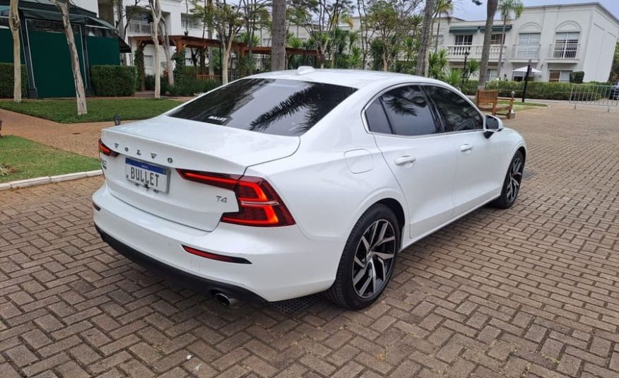 Volvo S60 2.0 T4 Momentum Gasolina 4P Automático