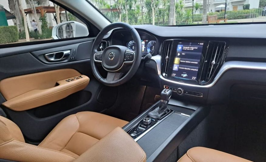 Volvo S60 2.0 T4 Momentum Gasolina 4P Automático
