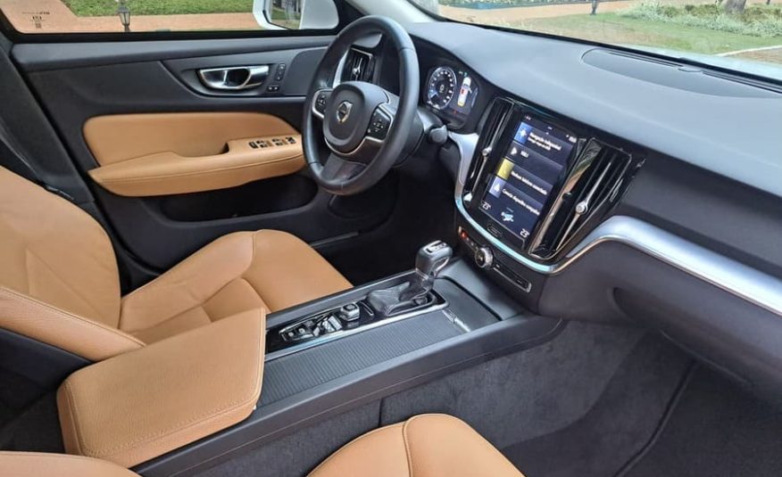 Volvo S60 2.0 T4 Momentum Gasolina 4P Automático