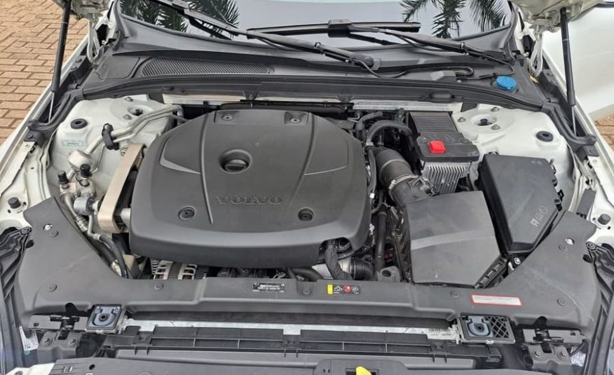Volvo S60 2.0 T4 Momentum Gasolina 4P Automático