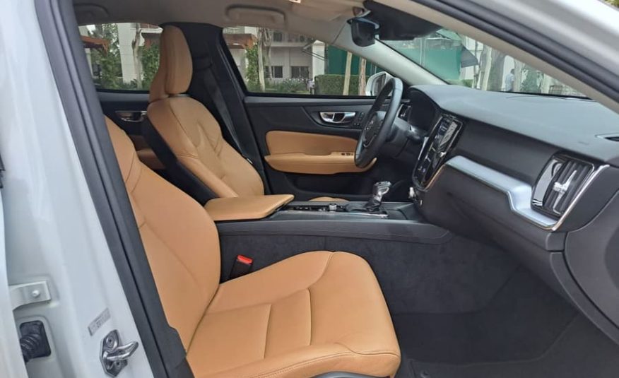 Volvo S60 2.0 T4 Momentum Gasolina 4P Automático