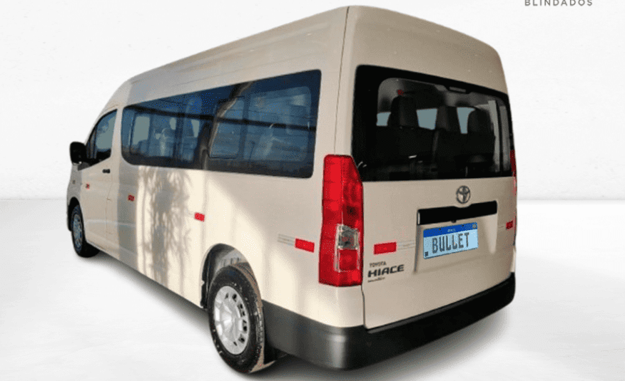 Toyota Hiace 2.8 D-4D Turbo Diesel Minibus 15+1 DX Automático