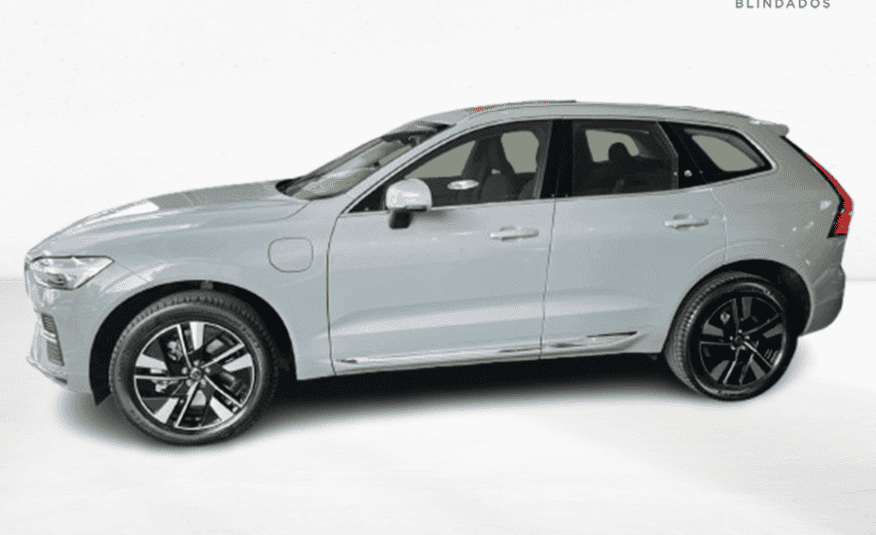 Volvo XC60 2.0 T8 PHEV PLUS AWD Geartronic