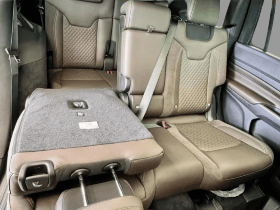 Jeep Commander 2.2 Turbo Diesel Overland AT9