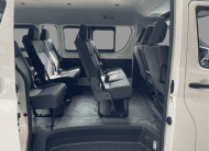 Toyota Hiace 2.8 D-4D Turbo Diesel Minibus 15+1 DX Automático