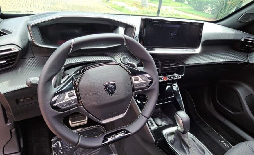 Peugeot 2008 1.0 Turbo 200 Hybrid GT CVT