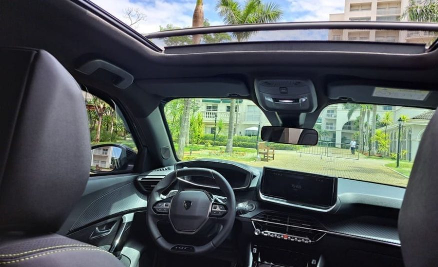 Peugeot 2008 1.0 Turbo 200 Hybrid GT CVT