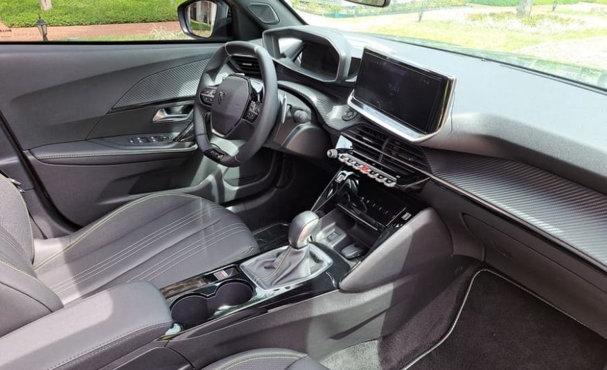 Peugeot 2008 1.0 Turbo 200 Hybrid GT CVT